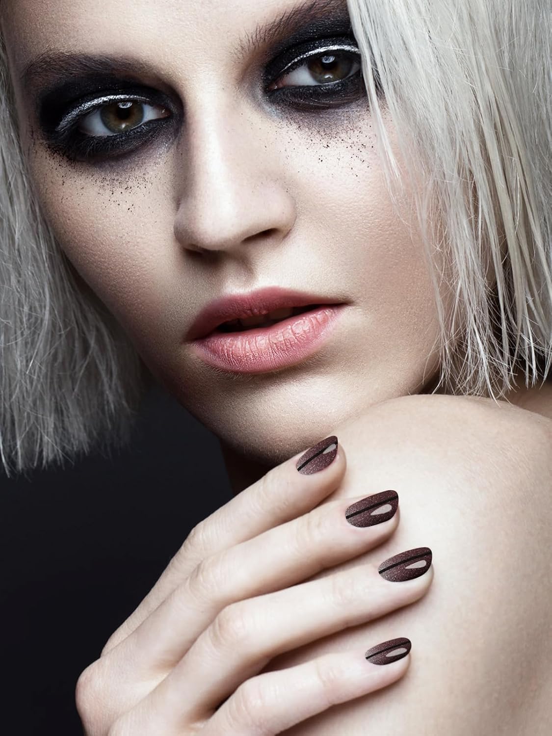 EBANKU 32PCS Semi-Cured Gel Nail Strips, Black, French Style, Plastic Material, UV/LED Curing, Nail Stickers