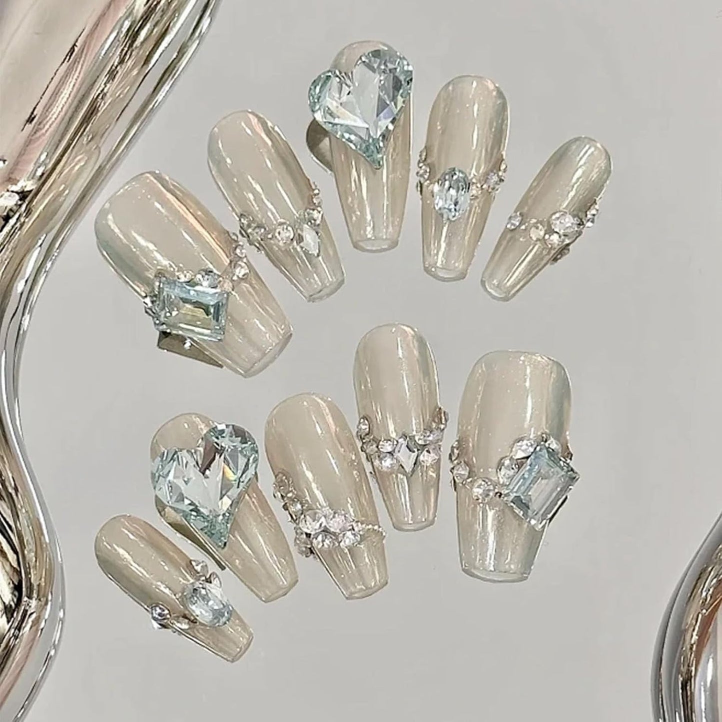 18 Types of 900 Special-Shaped Diamonds + 3200 Flat-Bottomed Nail Rhinestones, Clear Nail Crystal Gems Stone DIY Crafts for Shoes, Clothes, Jewels