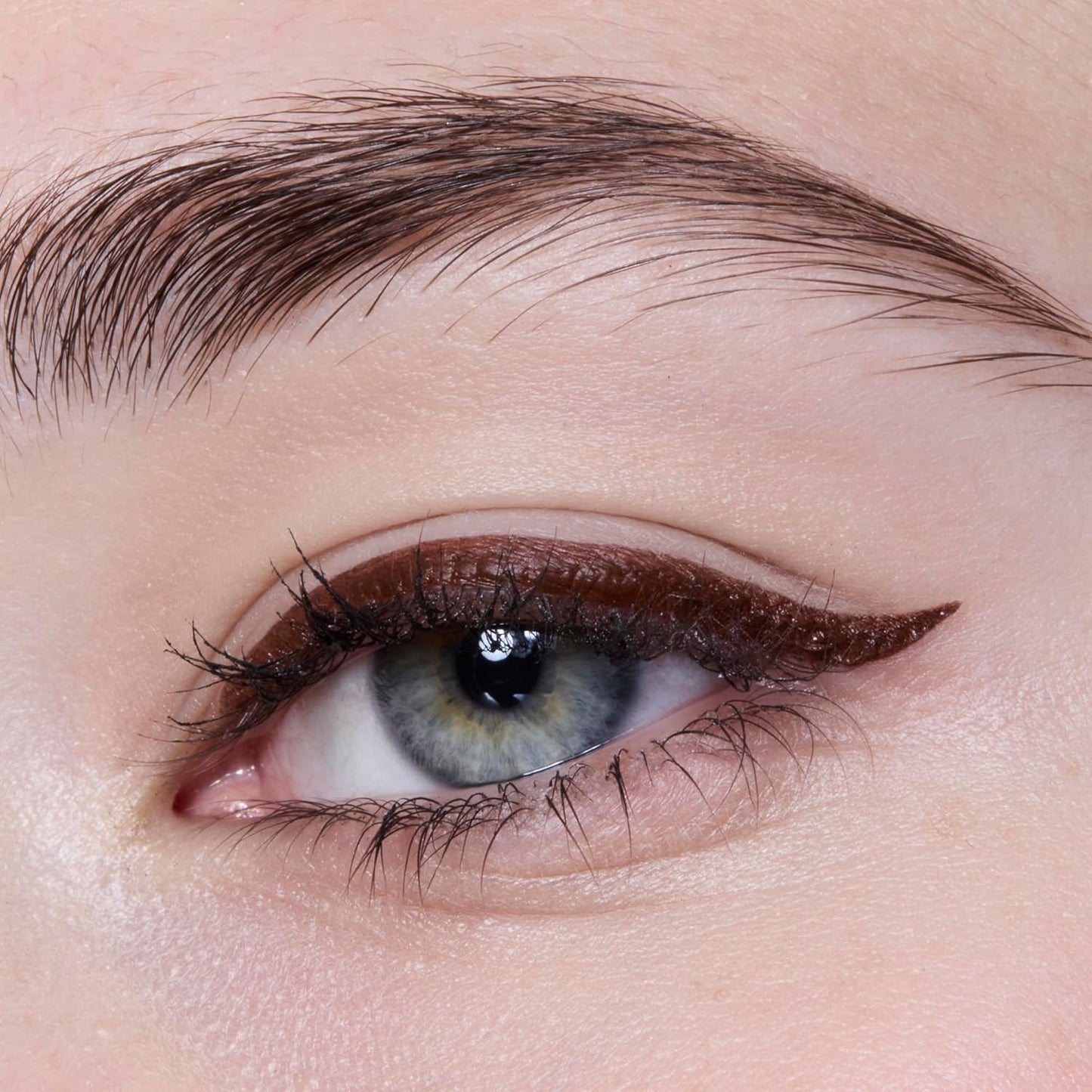 e.l.f. H2O Proof Eyeliner Pen, Felt Tip, Waterproof, Long-Lasting, High-Pigmented Liner For Bold Looks, Vegan & Cruelty-Free, Deep Brown